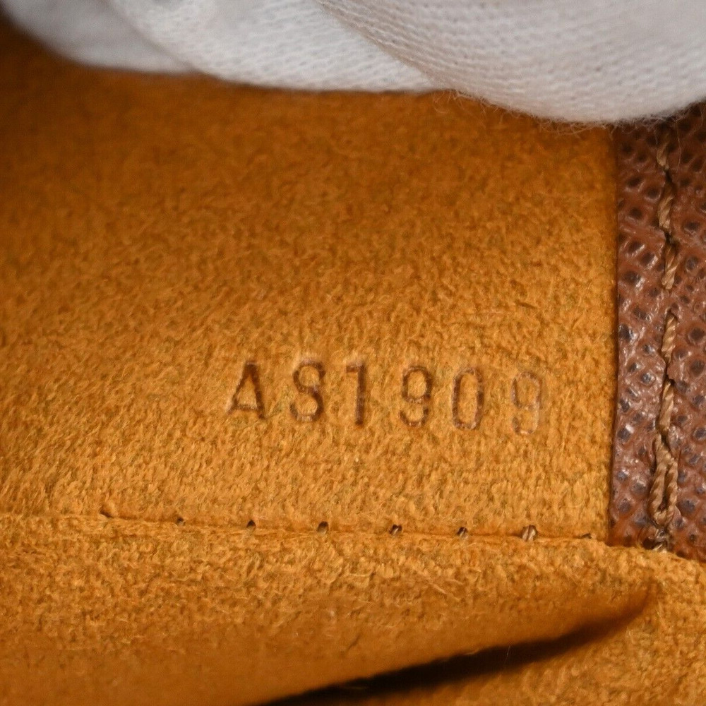 Louis Vuitton Musette Salsa Short #96232L49B - Picture 15 of 15